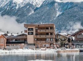 Hôtel Les Peupliers, hotel in Courchevel