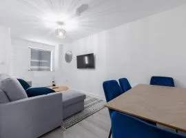 Modern Family Home Near Liverpool City