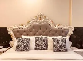 Sach Valley Resort and Hotel - Rooftop Restro, Balcony View