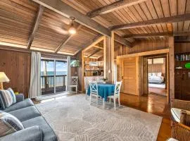 Beach Front Escape with Private Deck & Beach Access, Pet Friendly