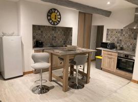 La petite maison normande, hotel i Luneray