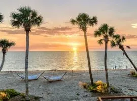 Gulf View Escape on the Beach at Resort with Pool, Kayaks, and More!