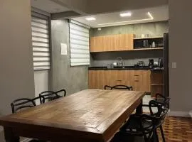 Lindo apto na área mais central e badalada de Curitiba