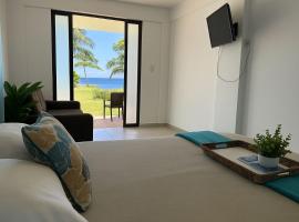 Beachfront Studio in Aguada, hotelli kohteessa Aguada