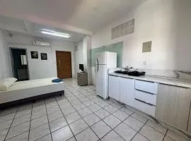 Estudio prático e acolhedor , sua base em Floripa