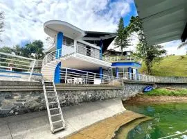 Chalet Lago Calima - Piscina Natural y Jacuzzi