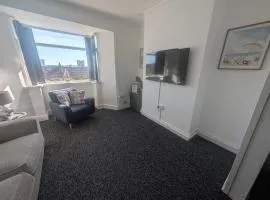 3BR Home Near Swansea City Centre