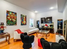 Stay Near DC! Group Getaway with Easy Metro Access