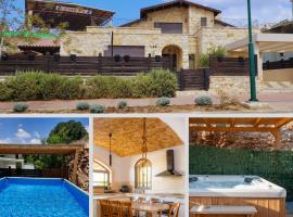 The Stone Villa Luxury Nature Retreat Galilee, hotel v destinaci Hosha‘ya