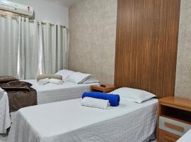 Hotel Familiar, hotel en Salinas