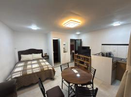 Surapata Central Lounge, hotel a Sucre