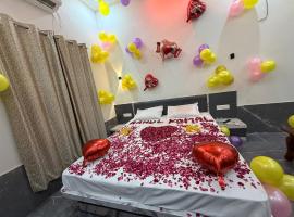 Radhe krishna hotel & Restaurant, hotel in Kuchera