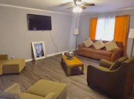 Macon Duplex Getaway | 3BR, WiFi, BBQ & Parking