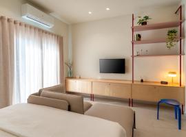 MelAngelo Villas A - Modern Studio near Port of Piraeus, Hotel in Piräus