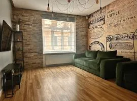 Kobylianska-Premium 2 Room