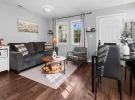 5 Min to Downtown - 7 to Duke - Washer and Dryer