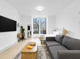 Le Mistral Modern Studios