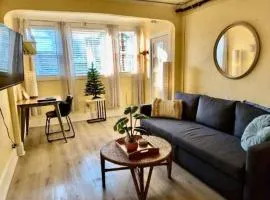 #StayinMyDistrict Heritage House Apt