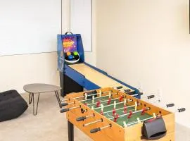 Peoria Oasis, near stadiums and sports complex