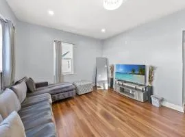 Cozy 3BR Home • Smart TV + Workspace