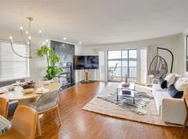 Sunset-View Resort Condo on Lake Hamilton!