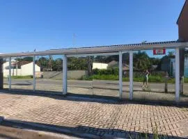 Casa com piscina matinhos