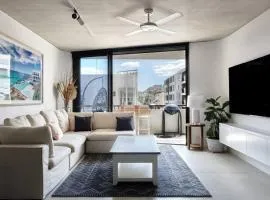 Premium Bondi Beach 2 Bedroom with Beach view and parking