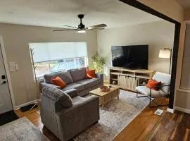 Charming 2 bedroom house in serene St Louis