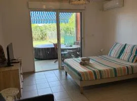 Kampagn Jacuzzi - Rémire Wifi et climatisation