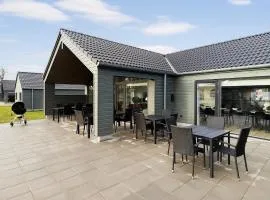 Cozy Home In Glesborg With Sauna