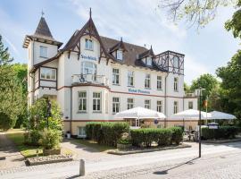 Hotel-Pension Seeblick, bed & breakfast a Kühlungsborn