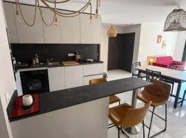 Refuge tranquille, vue nature, place de parking au port gratuite