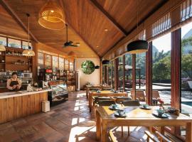 Yangshuo The Apsara Lodge, hotel com piscina em Yangshuo