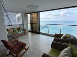 Beachfront apartment in Salinas Malecom, overnatningssted med k&oslash;kken i Salinas