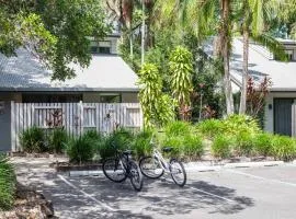 Bayshore Bungalow 14 - Oceanstays