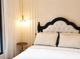 Paxtonz French Vintage Studio Empire City Near One Utama