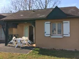 Chalet avec terrasse pour 4 personnes à Oloron-Sainte-Marie - API-1-52-954