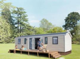 Mobil home 40m², 4 chambres, cuisine équipée - API-1-52-1011, hôtel à Binic