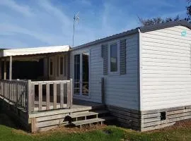 Mobil home confortable avec terrasse - API-1-52-1015