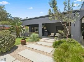 Donovan's Guest House - Foodies, Pet Friendly