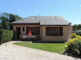 Gîte 85m² avec Terrasse, Cuisine équipée pour 8 pers. - API-1-52-1028