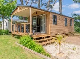 Mobil home confortable avec terrasse à Tréguennec - API-1-52-1036