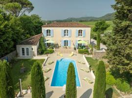 Villa With Pool Near Pic Saint-Loup, Hotel in Fontanès