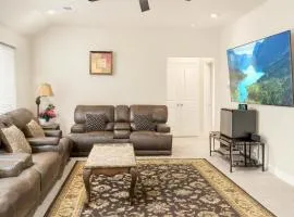 2 Queen Bedrooms, 2 Full Bathrooms and a Game Room