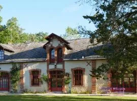 Cottage In Château Stables In Touraine