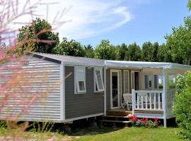 Mobil-home 36m² avec Terrasse à Saint-Jean-de-Monts - API-1-52-1136, Hotel in Notre-Dame-de-Monts