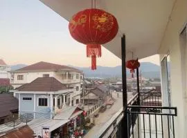 Downtown VangVieng Hotel