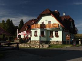 Penzion U Studeného potoka, hotel a Nové Hutě