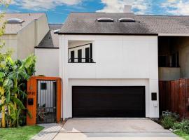 Spacious home by the Galleria, ξενοδοχείο στο Χιούστον