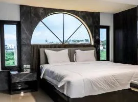 Welcome Home by Cendric - Modern Loft - Luxury Penthouse in Canggu